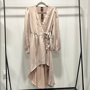 EXPRESS elegant mauve wrap dress, size S-M, new with tag.
